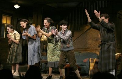 Gracie Bea Lawrence, Jessica Hecht, Laurie Metcalf and Noah Robbins
 Photo