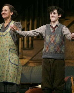 Laurie Metcalf and Noah Robbins
@ BroadwayWorld Laurie Metcalf and Noah Robbins
Photo
