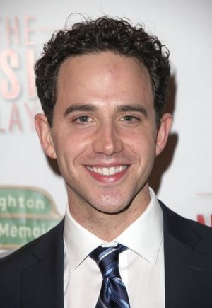 Santino Fontana Photo