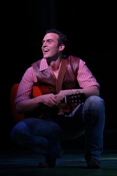Cheyenne Jackson Photo
