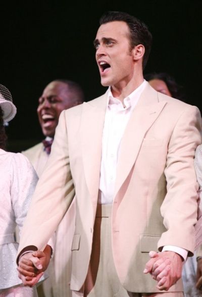 Cheyenne Jackson Photo