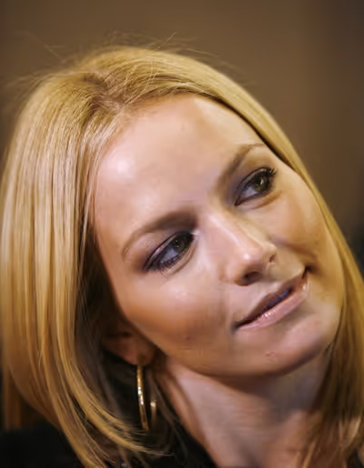 Becki Newton Photo