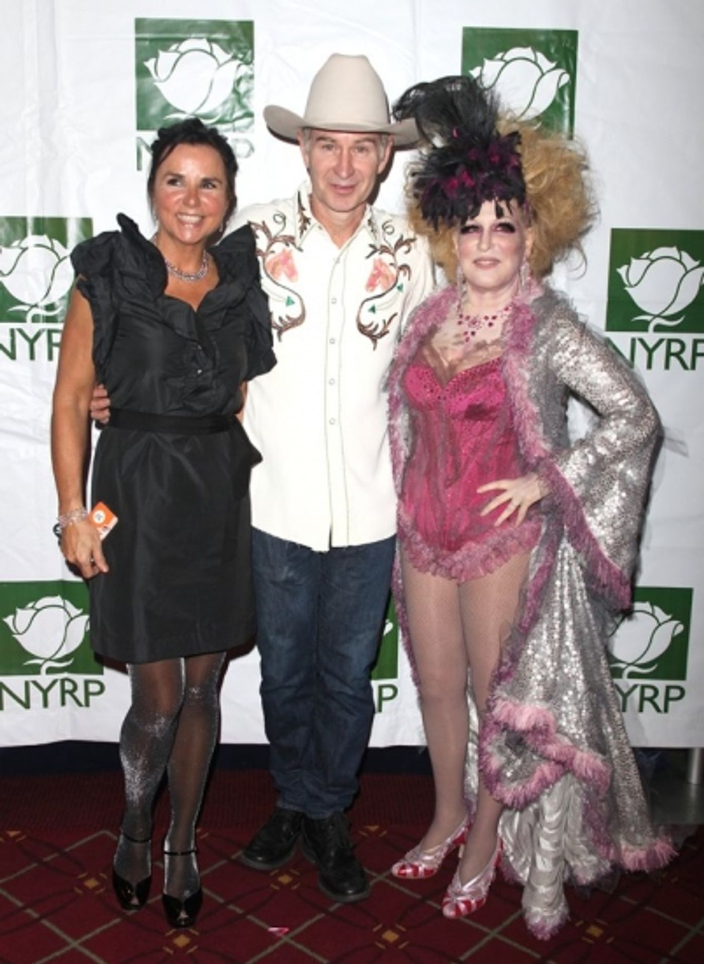 Photo Coverage: Bette Midler's HULAWEEN 2009 Benefit  Image