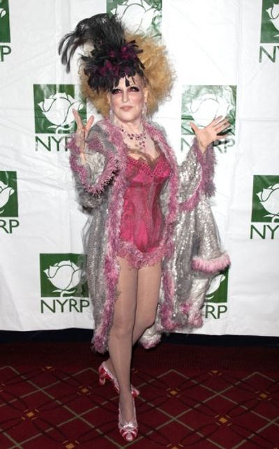 Bette Midler Photo
