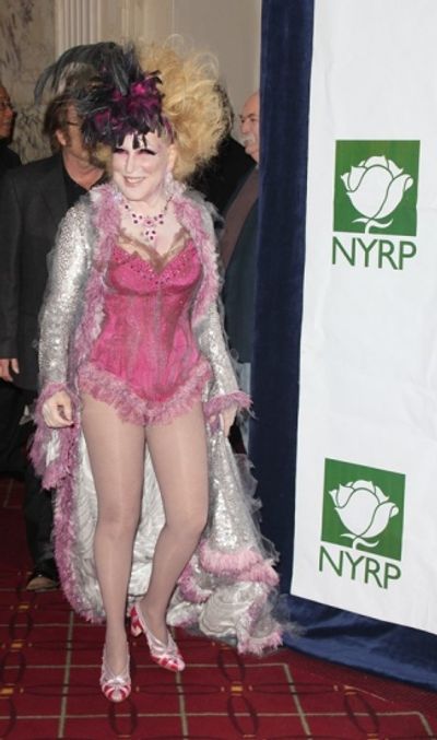 Bette Midler Photo