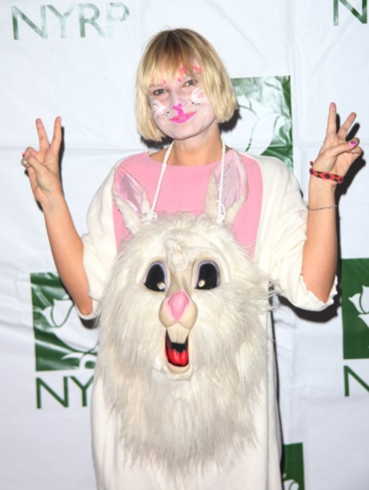 Photo Coverage: Bette Midler's HULAWEEN 2009 Benefit  Image