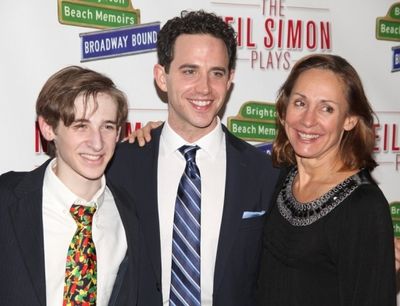 Noah Robbins, Santino Fontana and Laurie Metcalf Photo