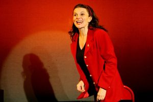 Antoinette LaVecchia @ BroadwayWorld Antoinette LaVecchia Photo