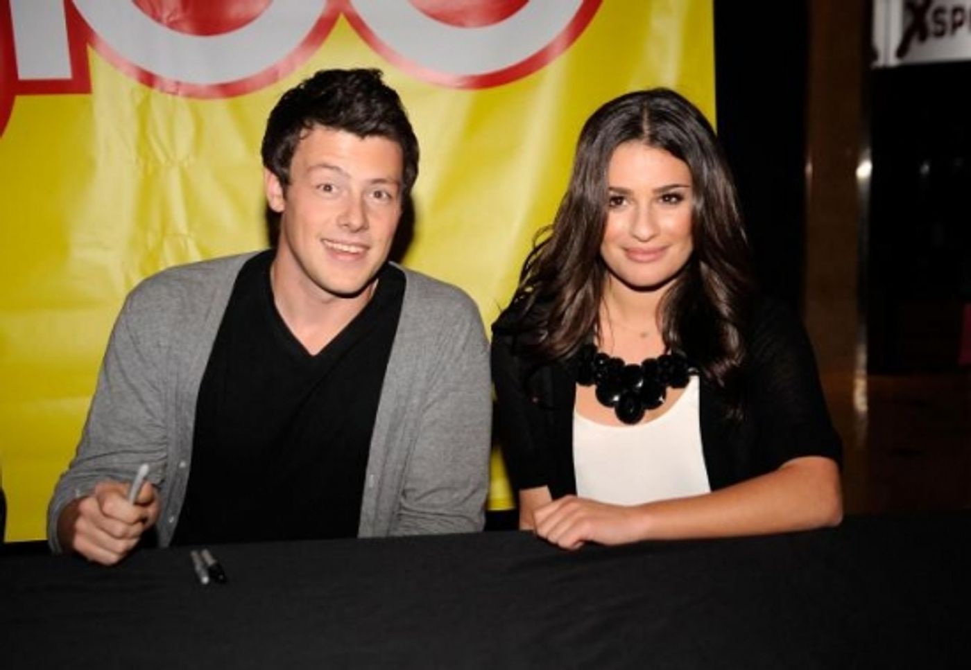 Photo Flash: GLEE Cast CD Signing at Garden City's Roosevelt Field Mall  Image