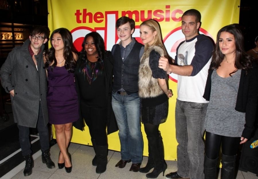 Photo Coverage: The Cast of Fox's GLEE Celebrate CD Release at Borders Columbus Circle Image