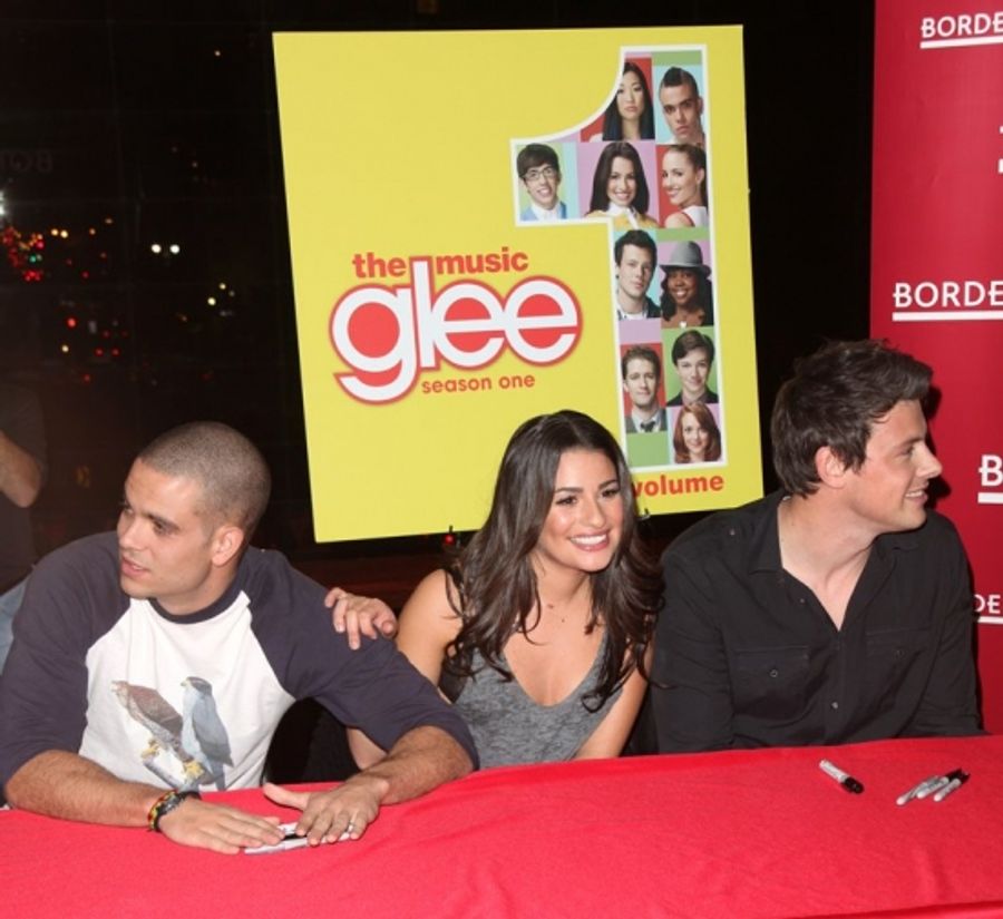 Photo Coverage: The Cast of Fox's GLEE Celebrate CD Release at Borders Columbus Circle Image
