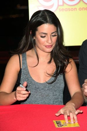 Lea Michele @ BroadwayWorld Lea Michele Photo