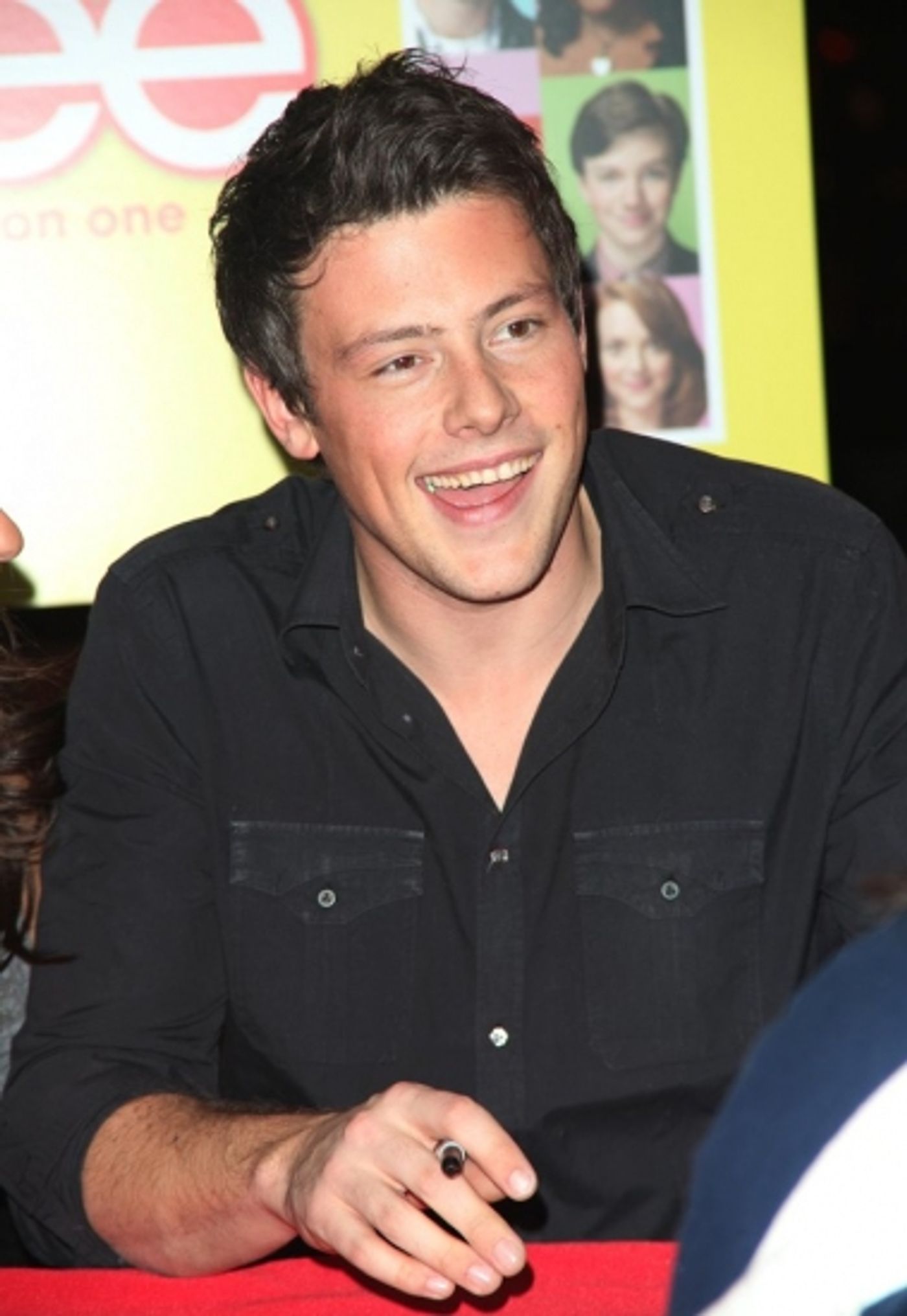Photo Coverage: The Cast of Fox's GLEE Celebrate CD Release at Borders Columbus Circle  Image