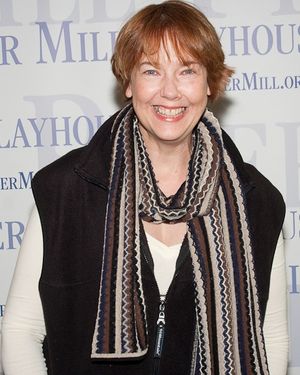 Harriet Harris Photo