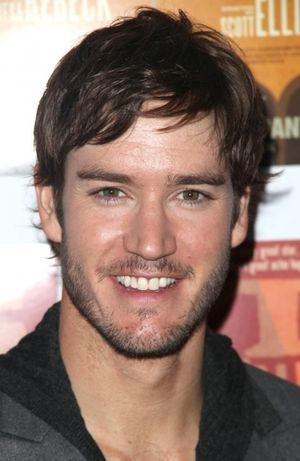 Mark-Paul Gosselaar @ BroadwayWorld Mark-Paul Gosselaar Photo