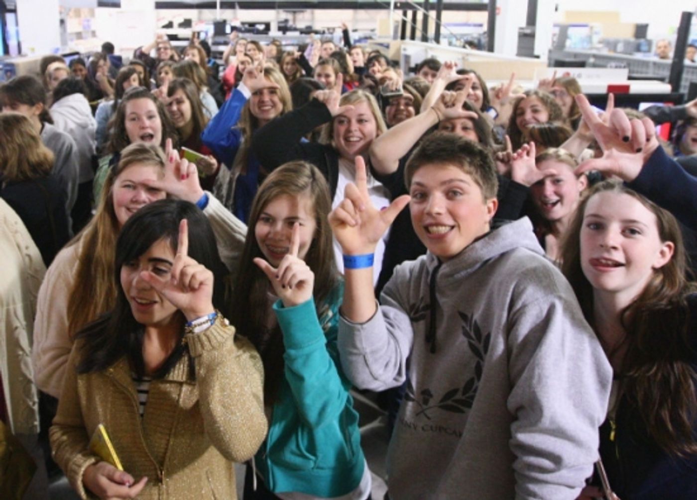 Photo Flash: GLEE Cast CD Signing in Paramus, New Jersey  Image