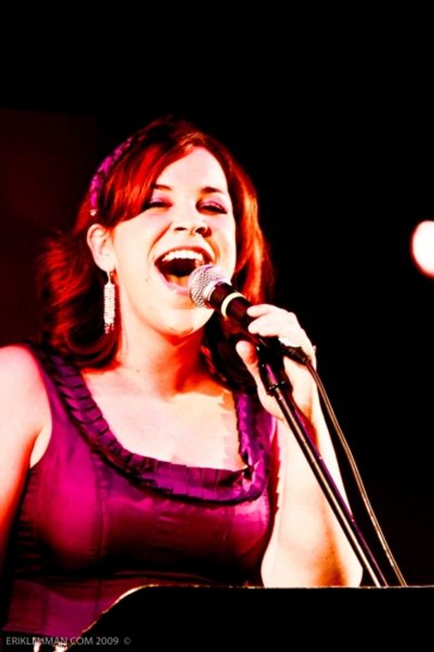 Lindsay Mendez Photo