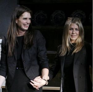 Brooke Shields and Jennifer Aniston Photo
