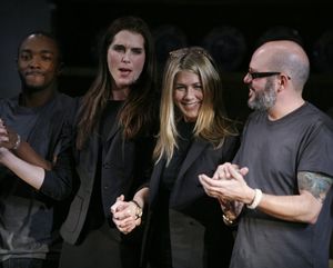 Anthony Mackie, Brooke Shields, Jennifer Aniston and David Cross Photo