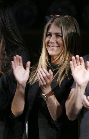 Jennifer Aniston @ BroadwayWorld Jennifer Aniston Photo