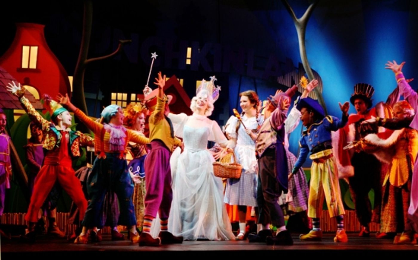 Photo Flash: THE WIZARD OF OZ National Tour Hits the Lyric Opera House!  Image