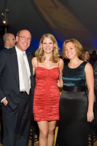 Kelli O'Hara with Pall Corporation's Eric Krasnoff and Sandra Marino Photo