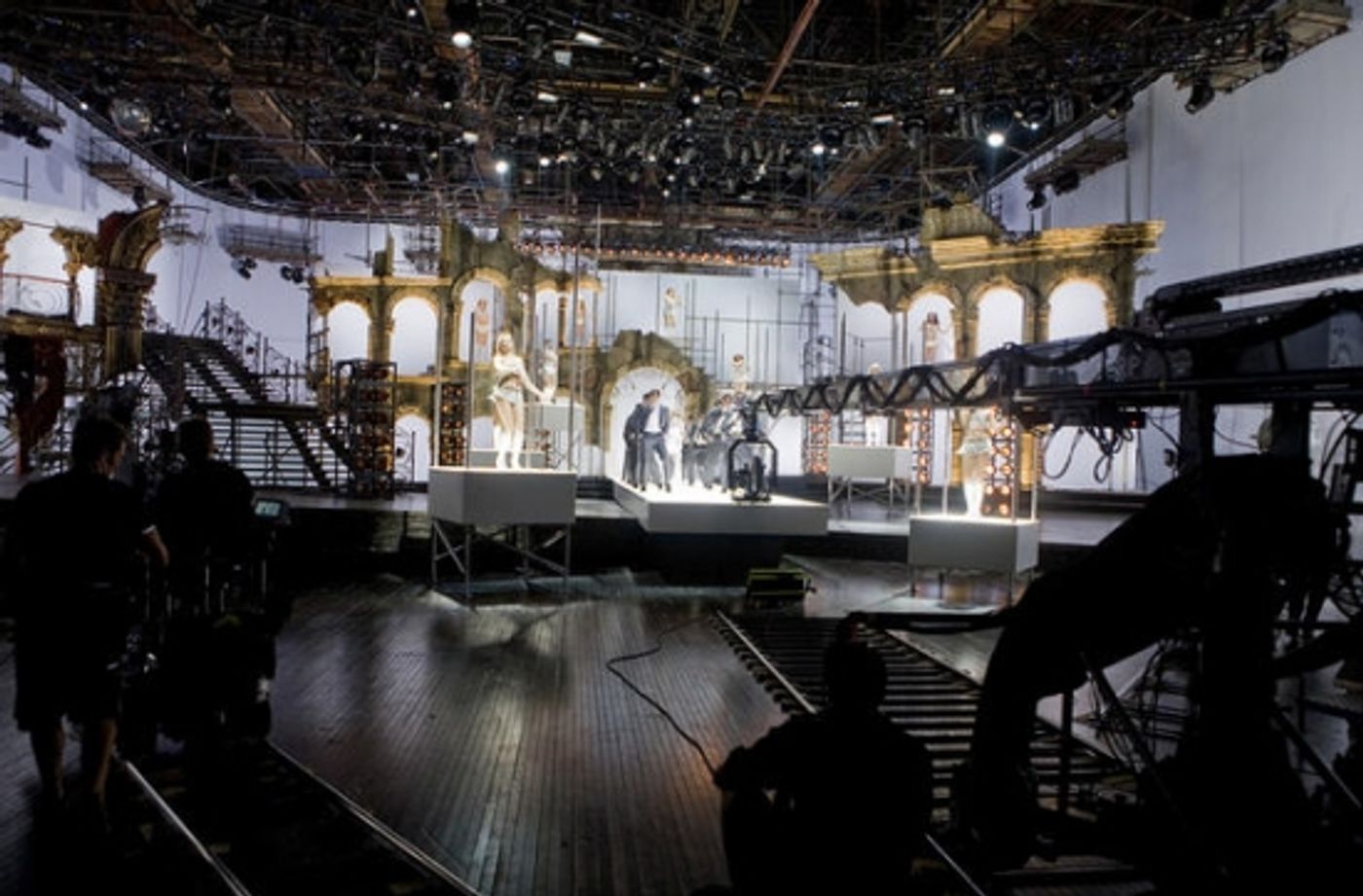 Photo Flash: 27 New Images from NINE THE MUSICAL!  Image