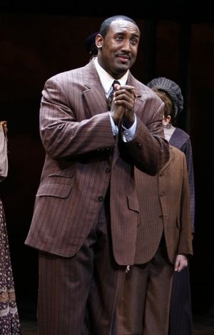 Quentin Earl Darrington @ BroadwayWorld Quentin Earl Darrington Photo