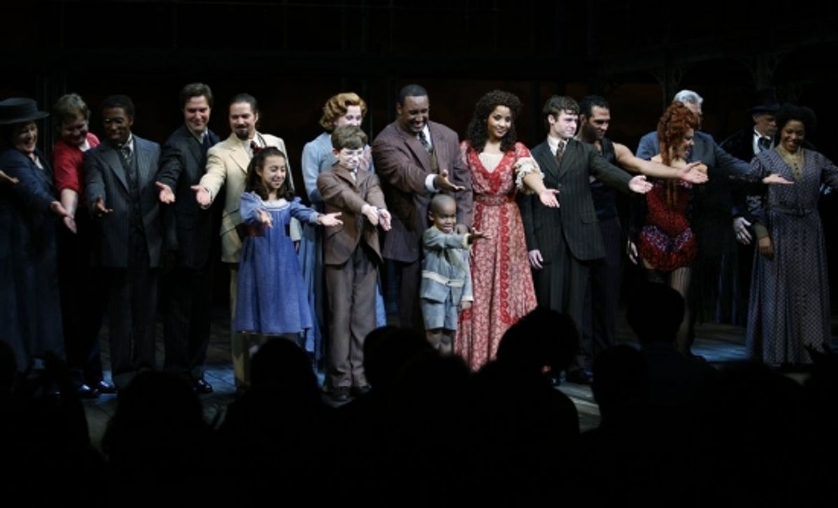 Robert Petkoff, Christiane Noll and the cast of RAGTIME at 