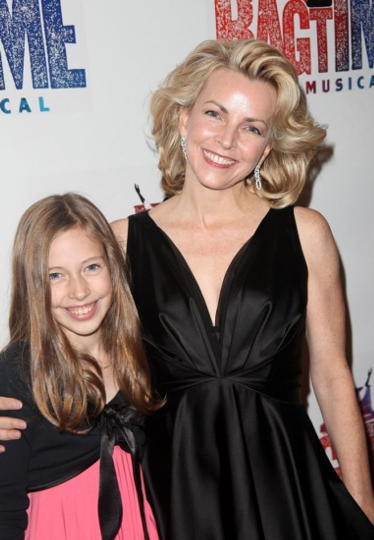 Lynette Perry McCollum with her daughter smile for the cameras! at 