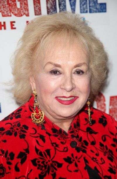 Doris Roberts Photo