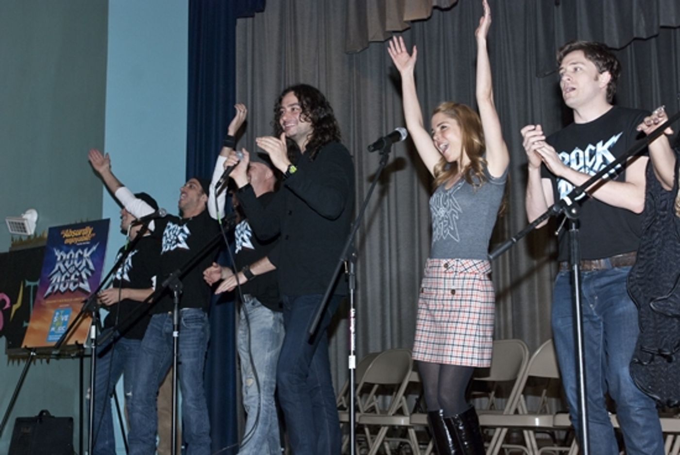 Photo Coverage: ROCK OF AGES and VH1 Save The Music Visit PS/IS 111  Image