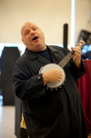 Kevin Chamberlin (Uncle Fester)  Photo