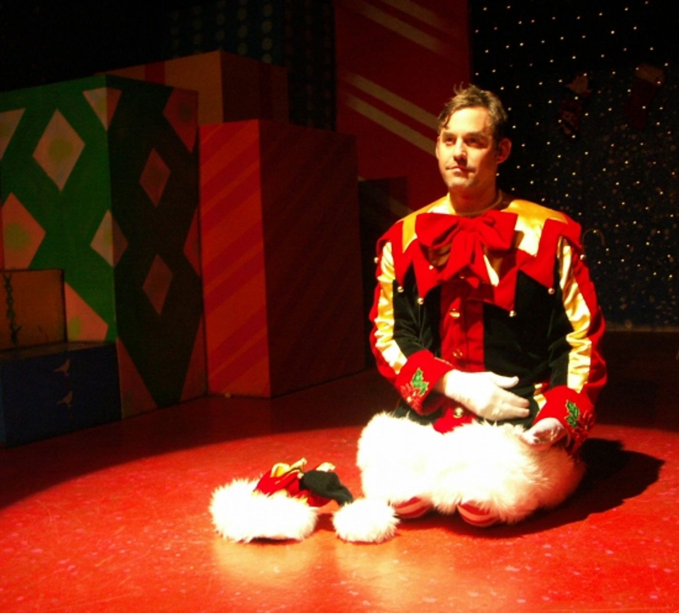Photo Flash: Nicholas Brendon in THE SANTALAND DIARIES Photo Flash: Nicholas Brendon in THE SANTALAND DIARIES Image