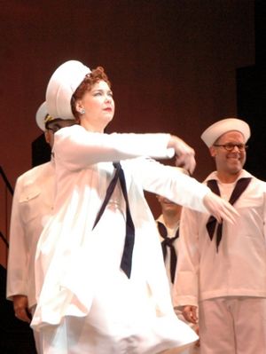 Harriet Harris Photo