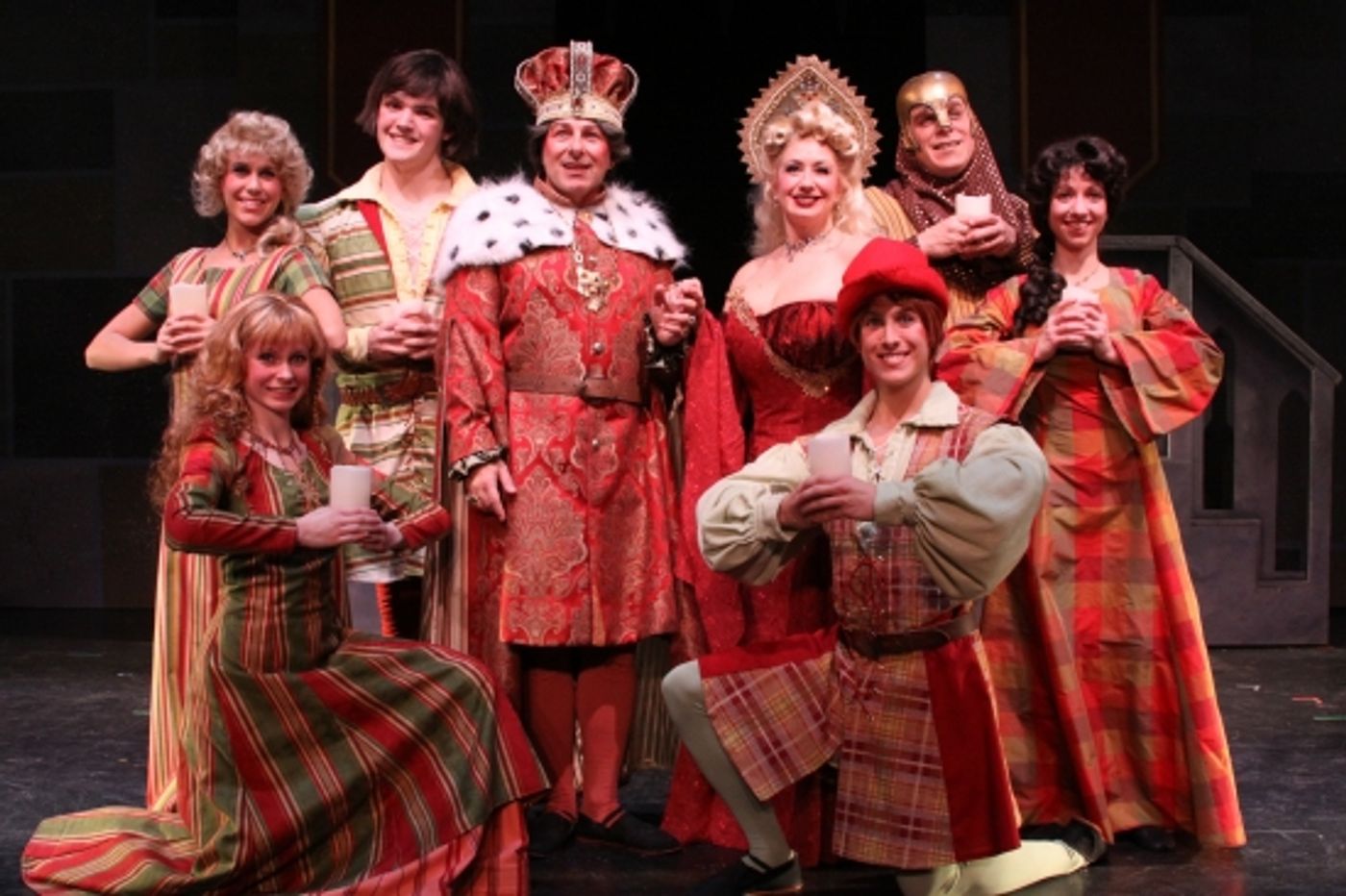 Photo Flash: KNIGHT BEFORE CHRISTMAS at Downtown Cabaret Theatre  Image