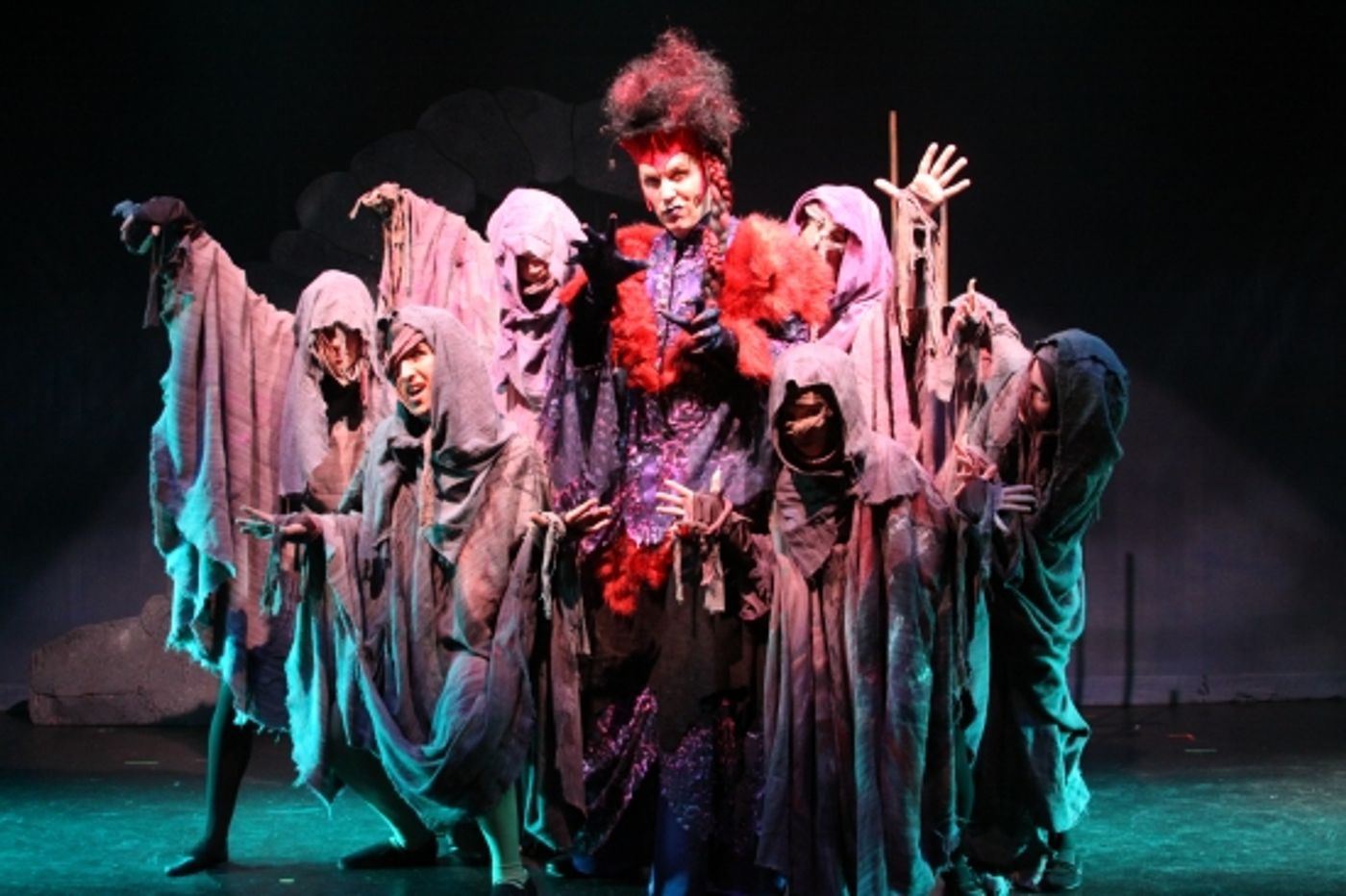 Photo Flash: KNIGHT BEFORE CHRISTMAS at Downtown Cabaret Theatre  Image