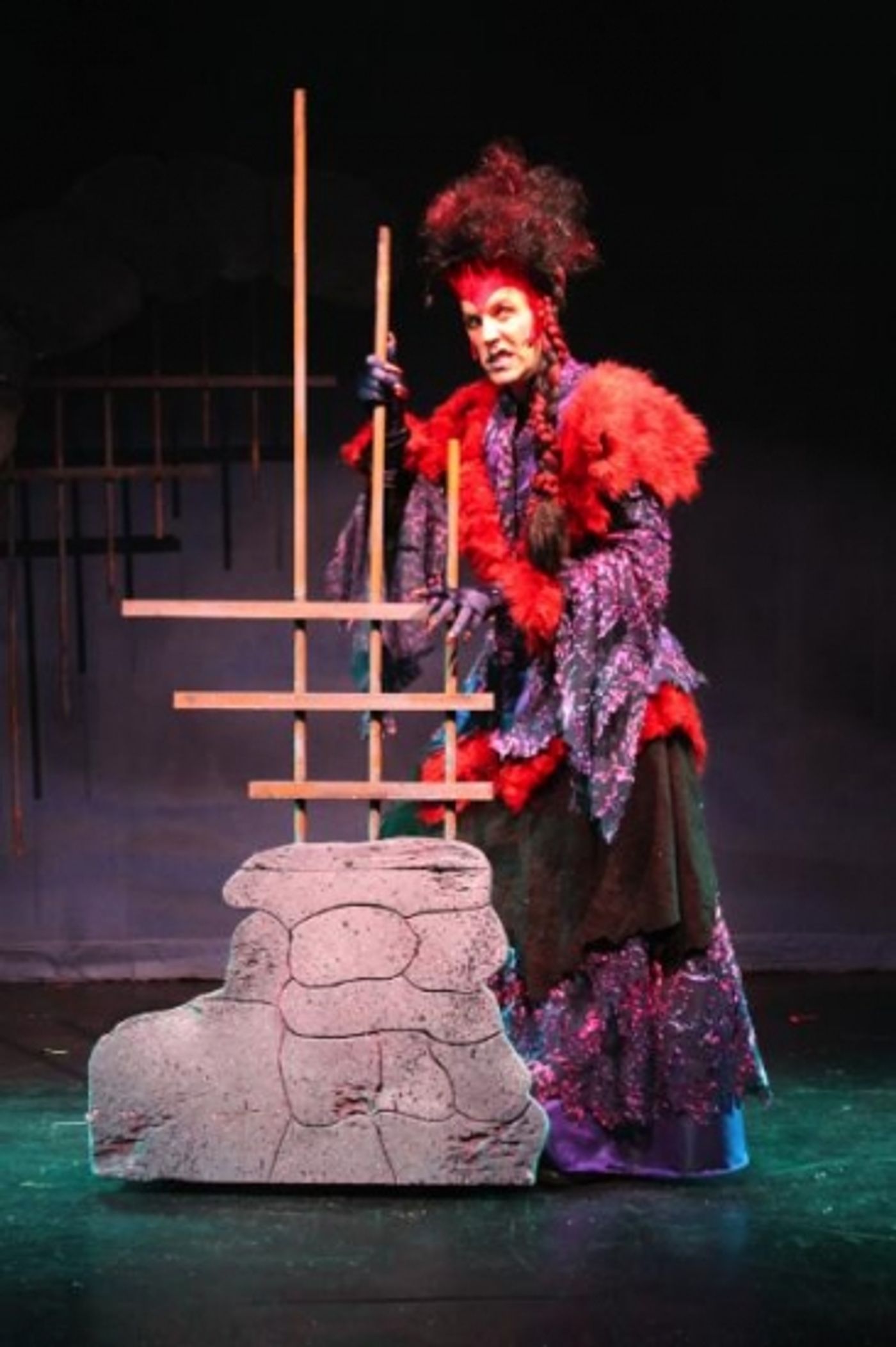 Photo Flash: KNIGHT BEFORE CHRISTMAS at Downtown Cabaret Theatre  Image