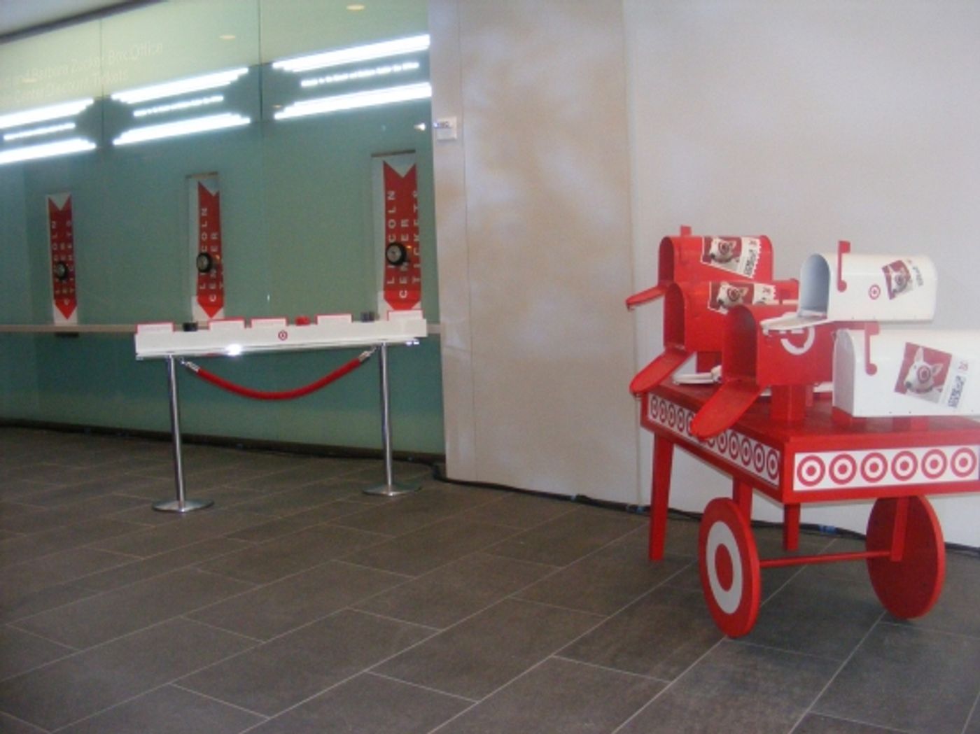 Photo Coverage: Bernadette Peters Opens Lincoln Center's David Rubenstein Atrium Photo Coverage: Bernadette Peters Opens Lincoln Center's David Rubenstein Atrium Image