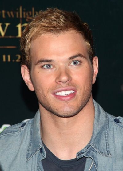 Kellan Lutz Photo