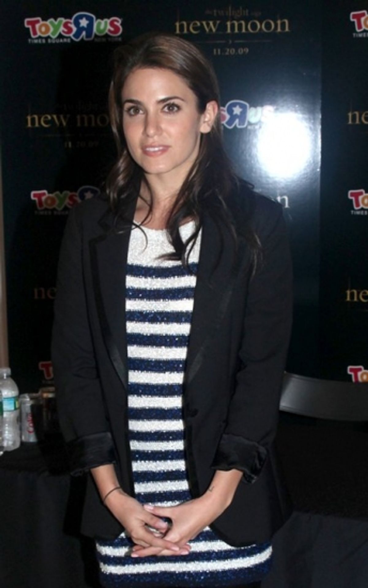 Nikki Reed at 'TWILIGHT: New Moon' Stars Nikki Reed and Kellan Lutz Visit Toys R Us