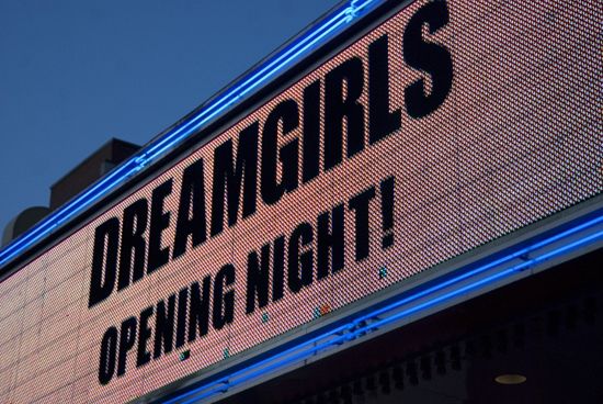 Photo Coverage: Opening Night of DREAMGIRLS at the Apollo Red Carpet — photo 4 of 25