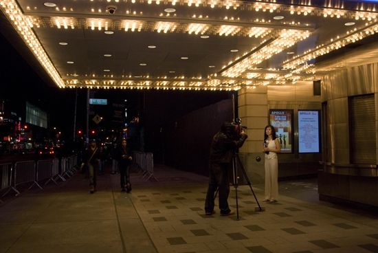Photo Coverage: Opening Night of DREAMGIRLS at the Apollo Red Carpet — photo 6 of 25