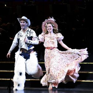 Chris Diamantopoulos & Becki Newton @ BroadwayWorld Chris Diamantopoulos & Becki Newton Photo