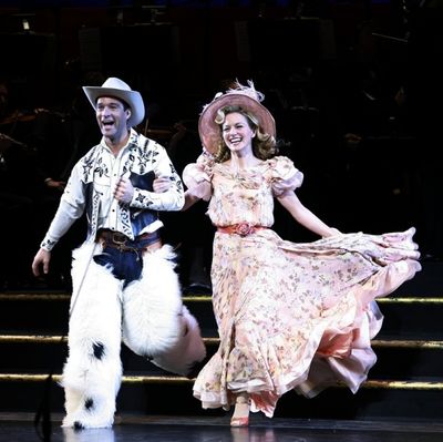 Chris Diamantopoulos & Becki Newton Photo