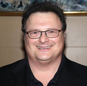Wayne Knight Photo
