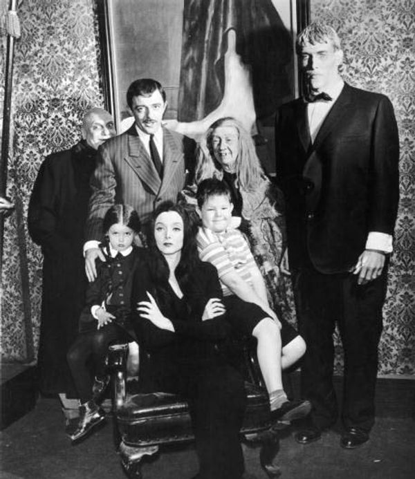 1964-1966 Television Show - Carolyn Jones, John Astin, Jackie Coogan, Ted Cassidy, Bl Photo