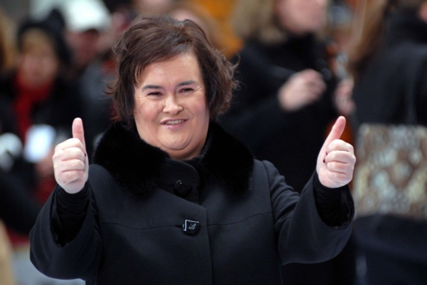Photo Coverage: Susan Boyle Sings on NBC's Today Show  Image