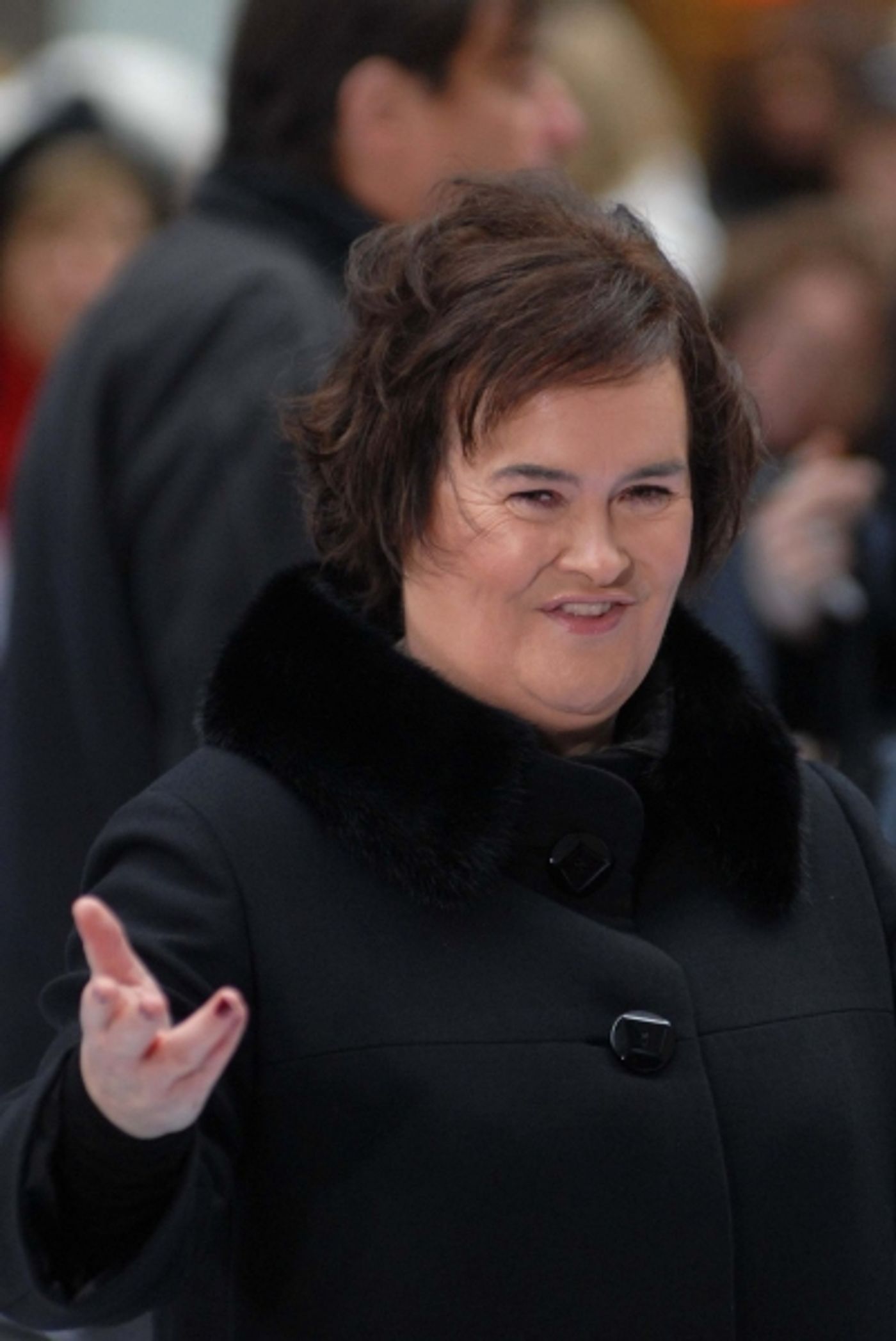 Photo Coverage: Susan Boyle Sings on NBC's Today Show  Image