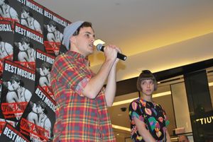 Taylor Trensch, Steffi D. Photo